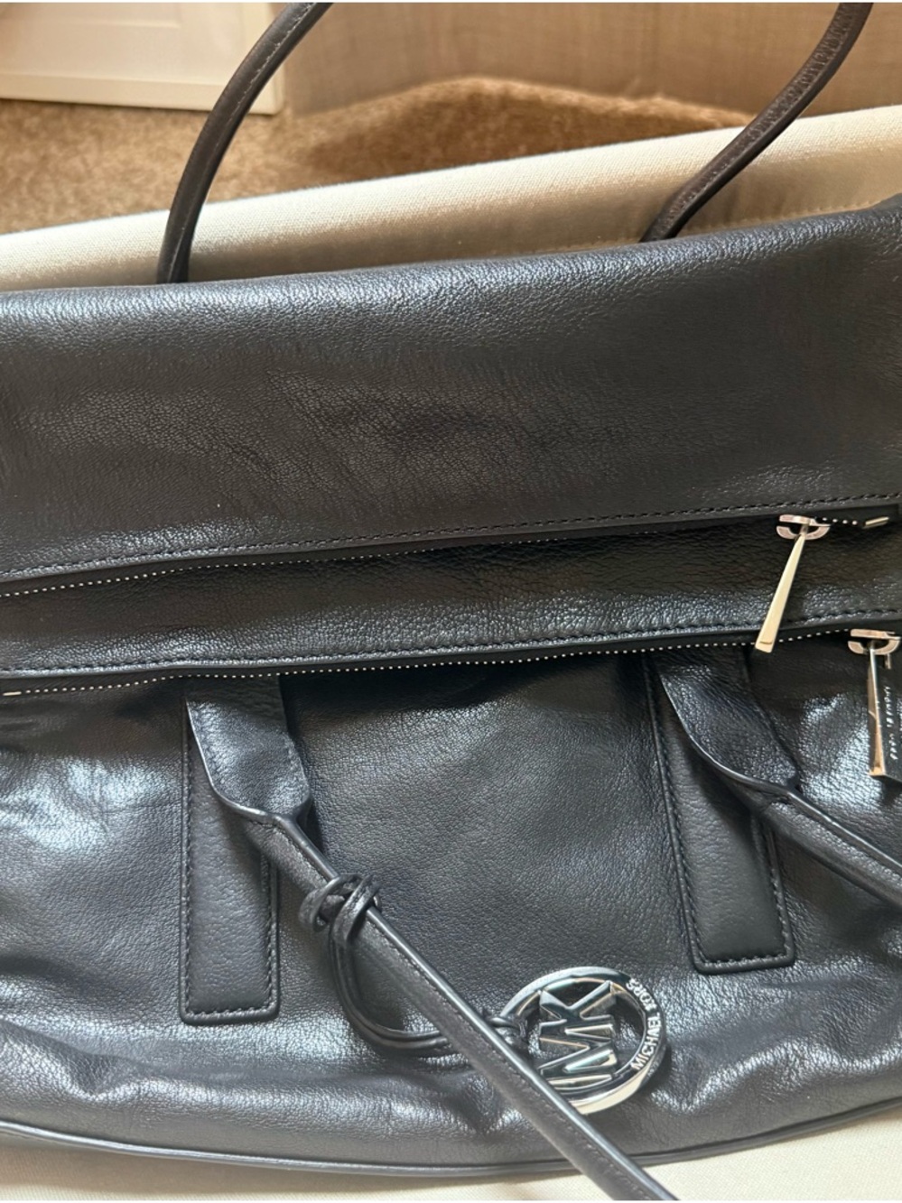 Michael Kors Black Leather Tippi Bag - Picture 6 of 7